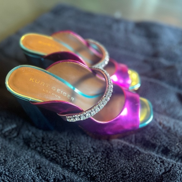 Kurt Geiger Fuchsia Platform Heels with Crystal Strap - Picture 2 of 5